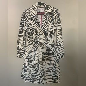 Trina Turk Los Angeles Palm Springs long black and white jacket